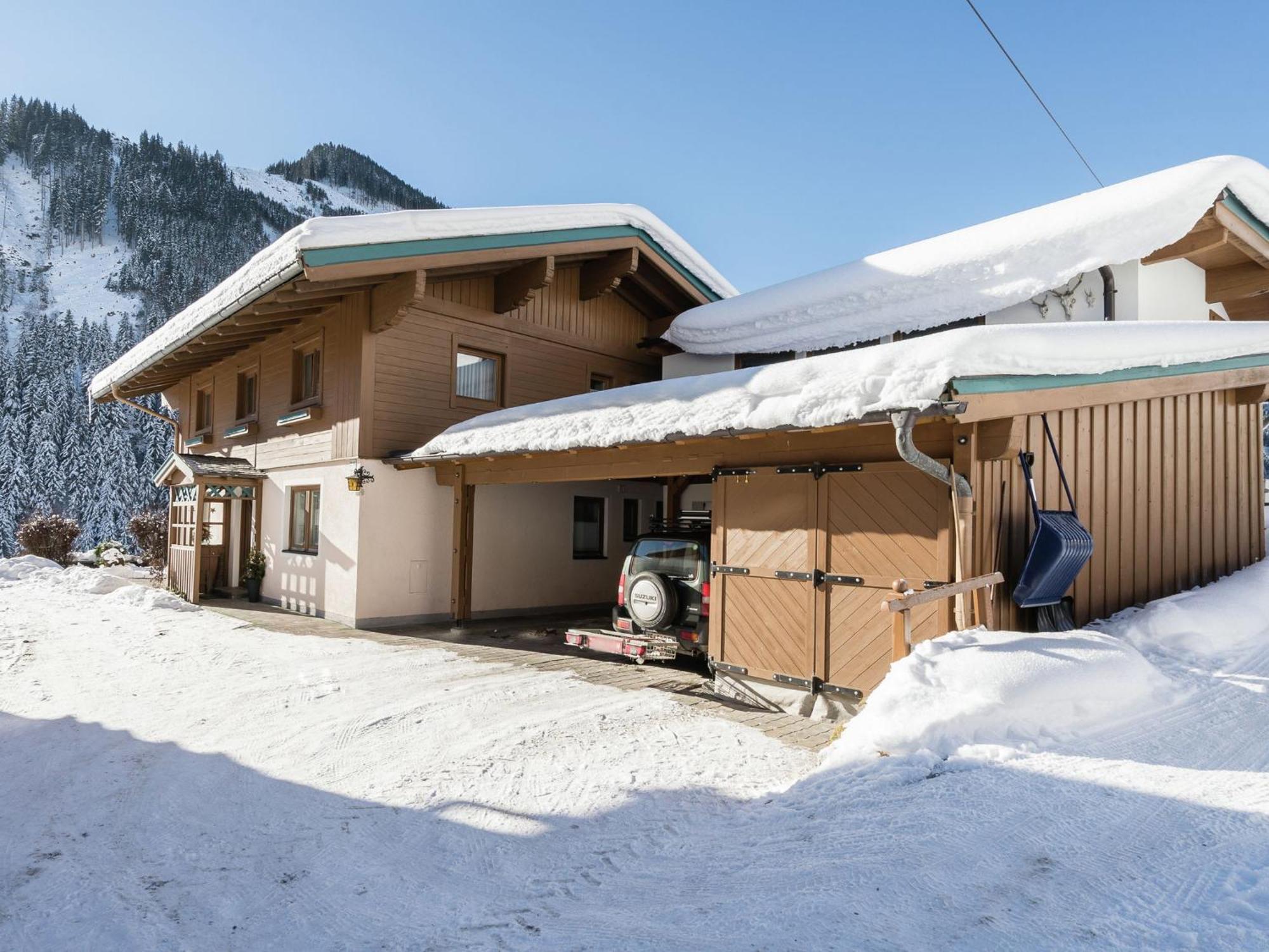 Apartment Near The Ski Area Saalbach-Hinterglemm Exteriör bild